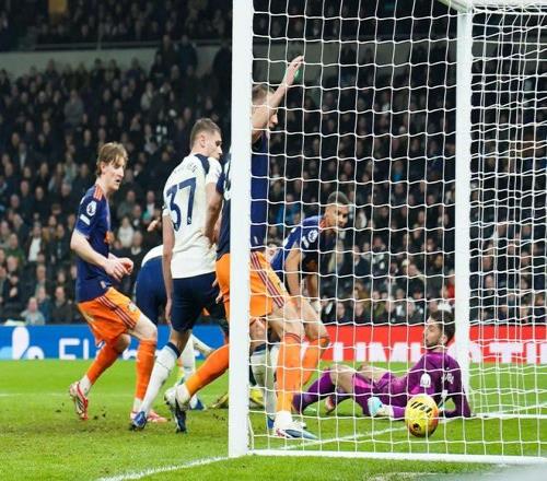 连胜势头如,巴里,斯佩展现超,彩娱乐,在线娱乐平台,体育互动平台,便捷娱乐服务,娱乐网站推荐