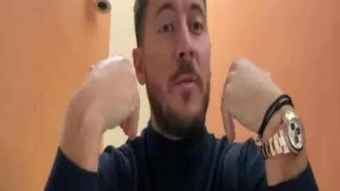 30分20助攻创神迹，唯一7次全队独揽，世纪前20年无人可及。